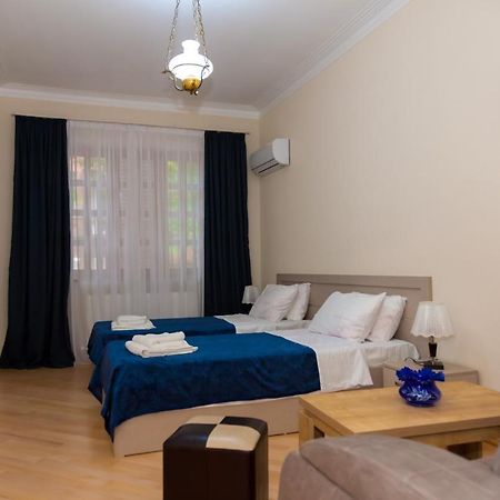 Holiday Rooms Tbilissi Extérieur photo