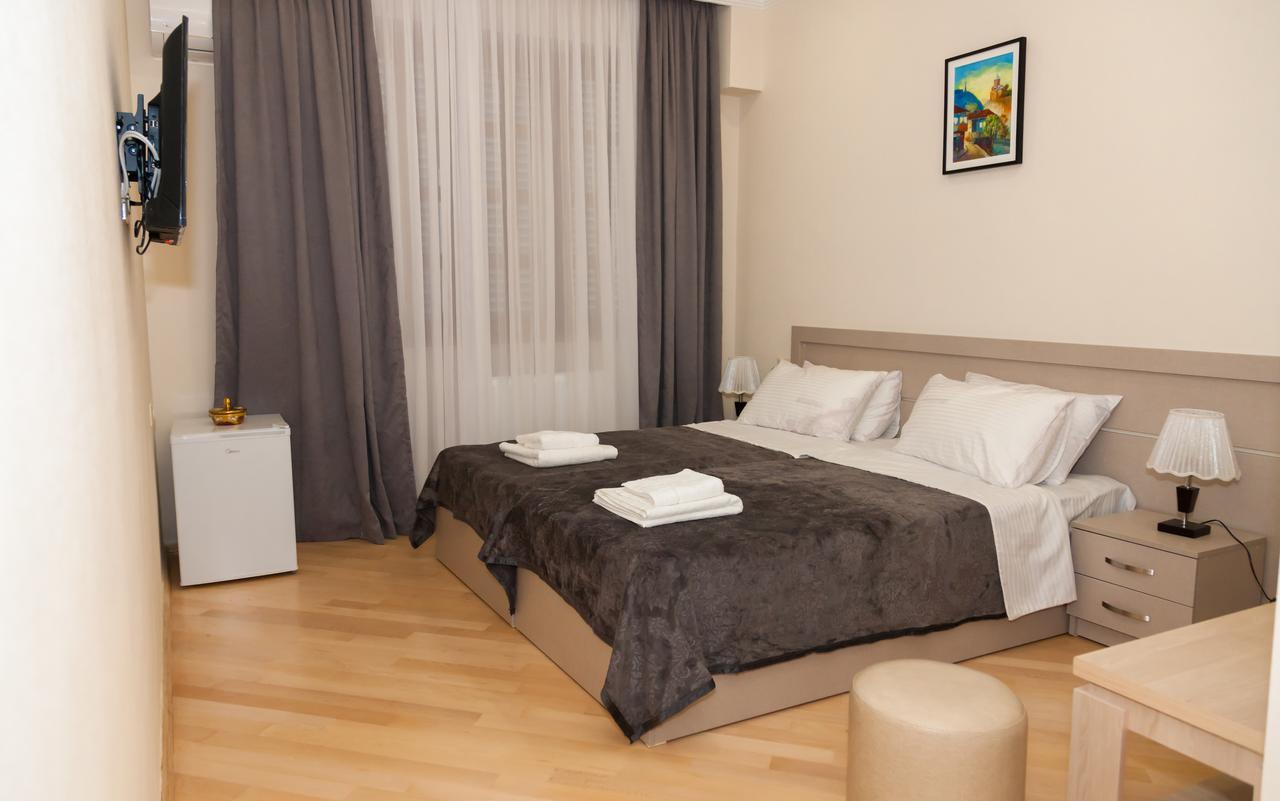 Holiday Rooms Tbilissi Extérieur photo