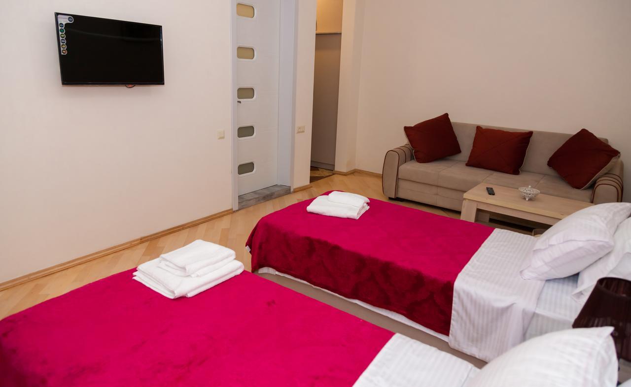 Holiday Rooms Tbilissi Extérieur photo