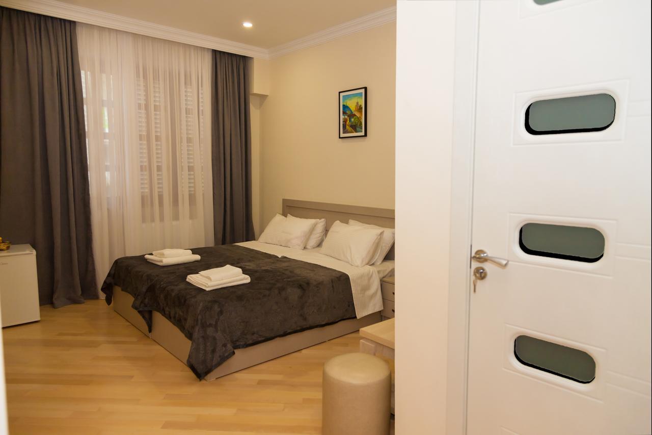 Holiday Rooms Tbilissi Extérieur photo